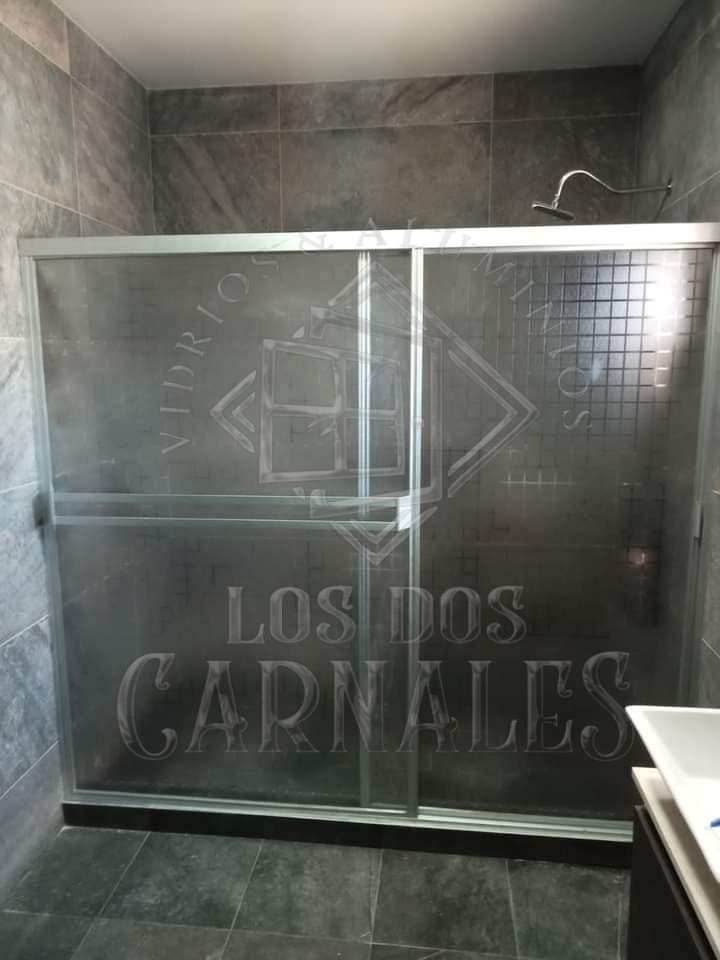 Canceles de Baño en Policarbonato Cristal Templado y Herrajes de Acero Inoxidable Chihuahua