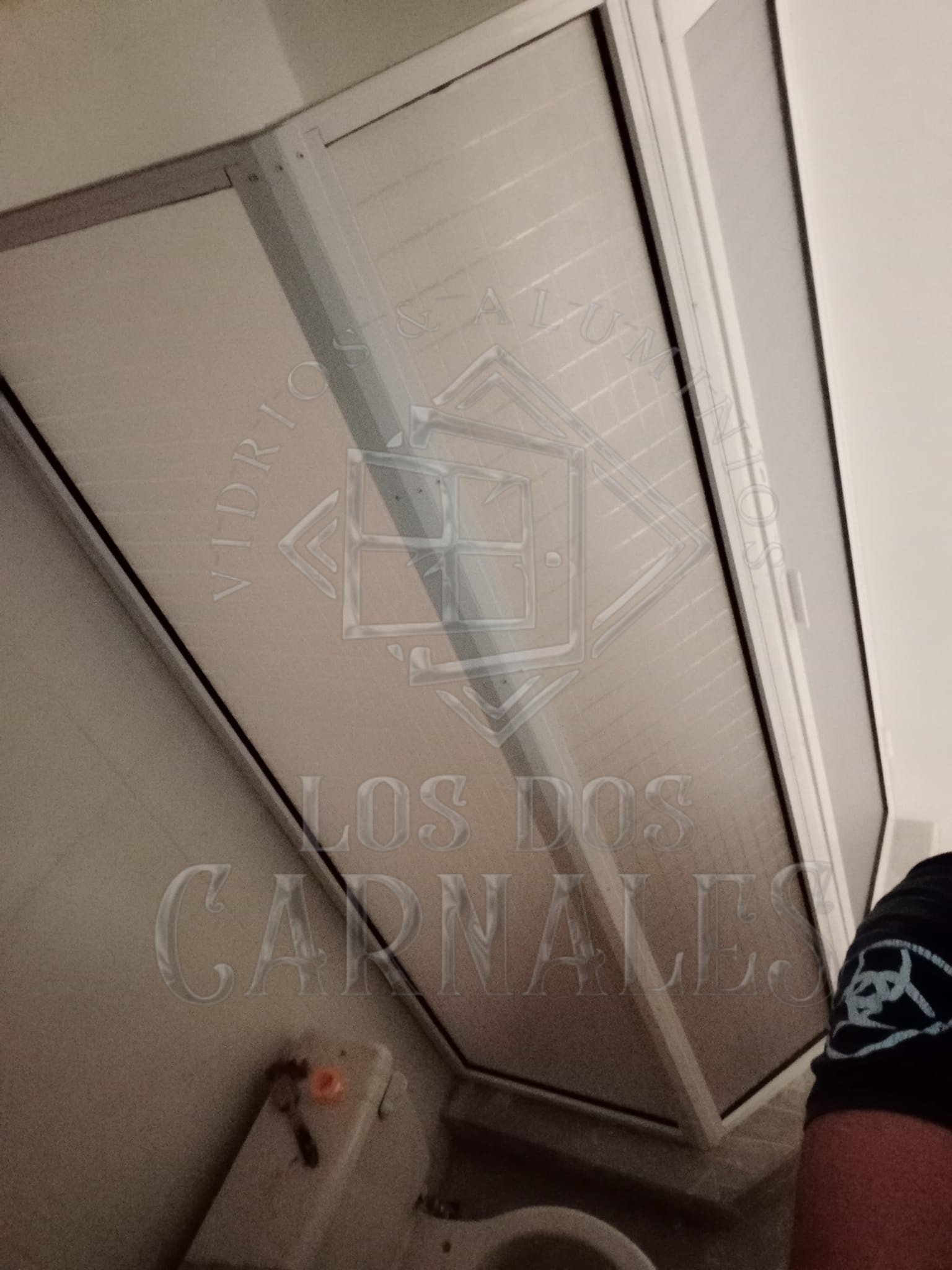 Canceles de Baño en Policarbonato Cristal Templado y Herrajes de Acero Inoxidable Chihuahua