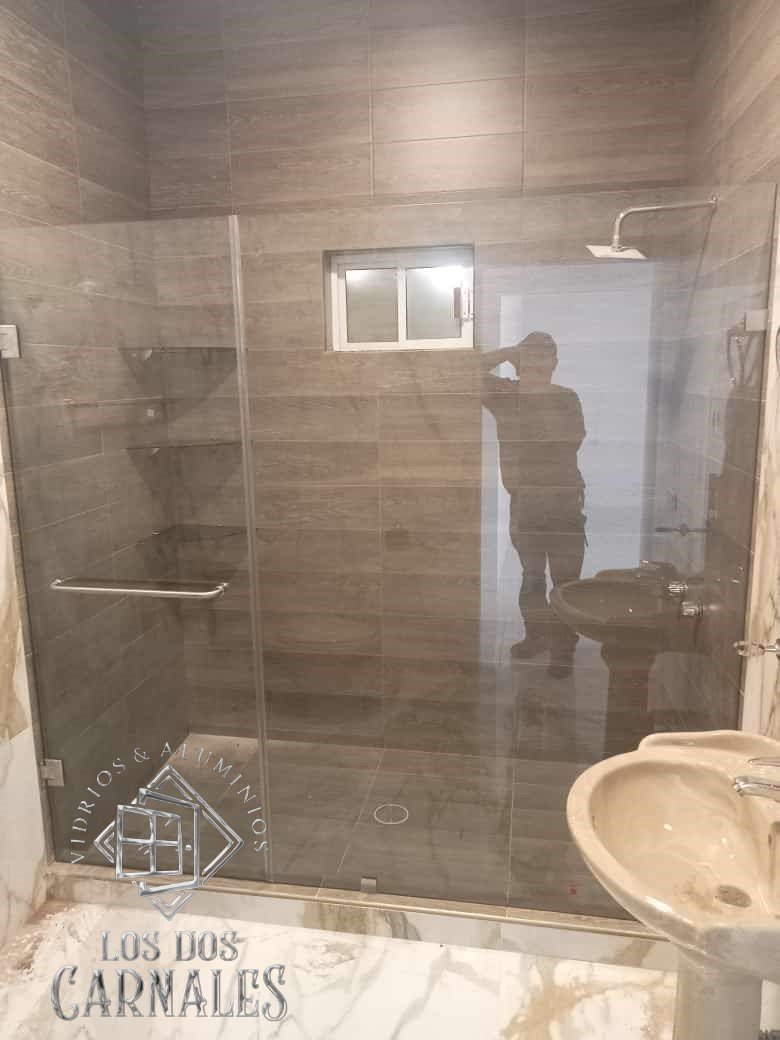 Canceles de Baño en Policarbonato Cristal Templado y Herrajes de Acero Inoxidable Chihuahua